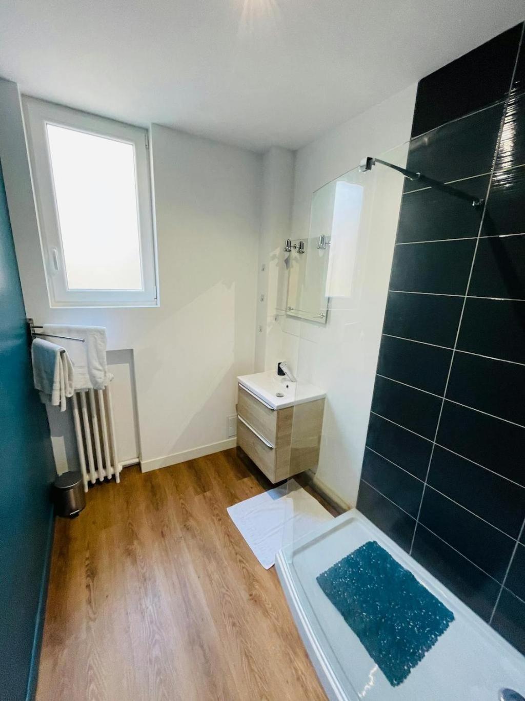Ferienwohnung L'Etape Remoise - Hypercentre Reims Exterior foto